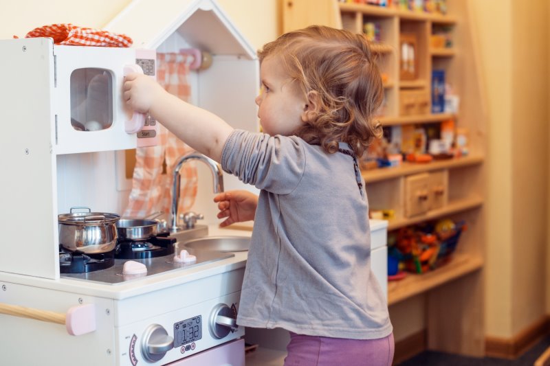 Kinder Kunststoff Küche Kochutensilien Töpfe Pfannen Zubehör Set Kids  YT 