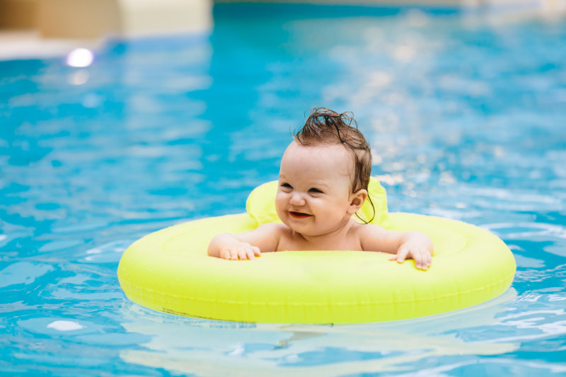 Baby Plus Schwimmhilfe Babysitz Babysicherheitsring Sitzring 3 Luftkammern 